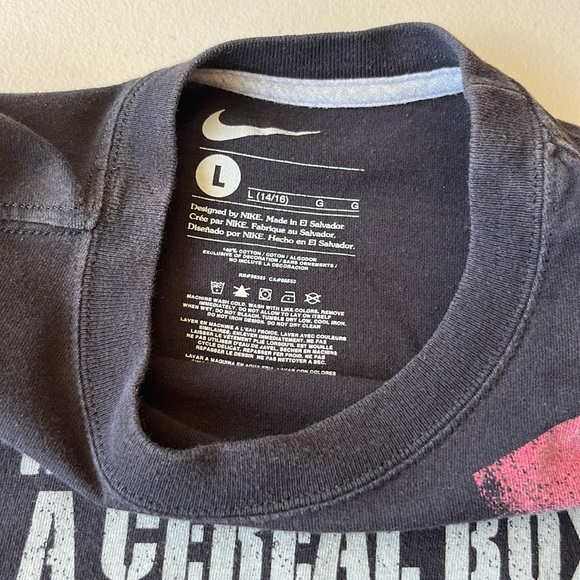 Nike boys T-shirt size L - Picture 2 of 3